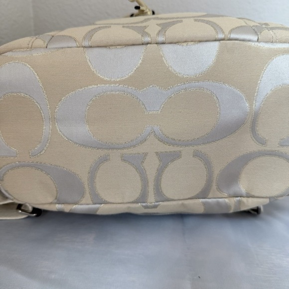 Coach Poppy Backpack 16696 Champagne Cream Signature C Logo Metallic Excellent - Picture 14 of 16